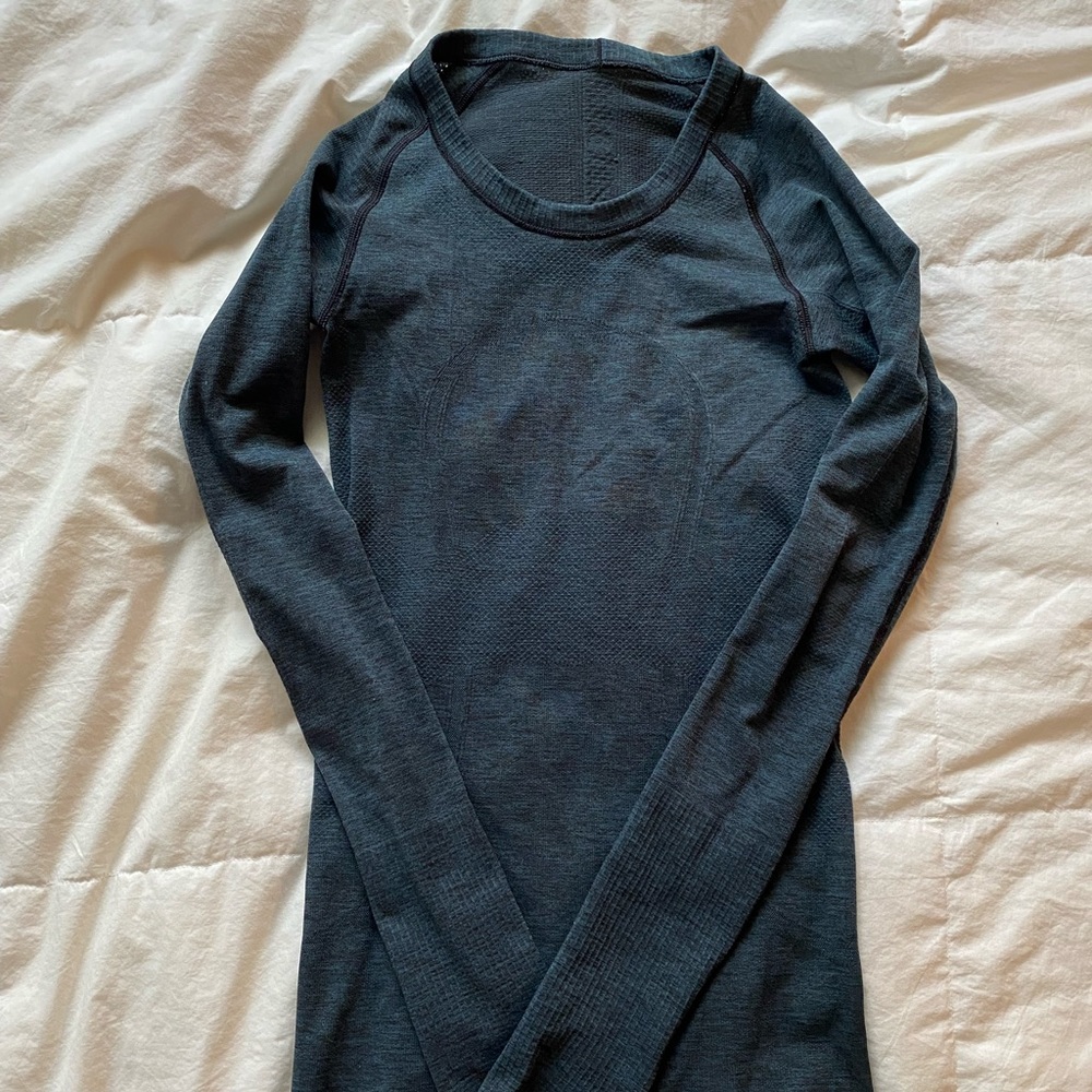 Lululemon Long sleeve swiftly tech